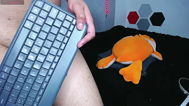 Snapshot of mysteery_katty_ chatting on 02-17-25, 10:49 mysteery katty online show from 02-17-25, 10:49