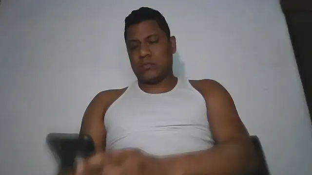 Snapshot of latinblack01 chatting on 11-08-25, 03:48 latinblack01 online show from 11-08-25, 03:48