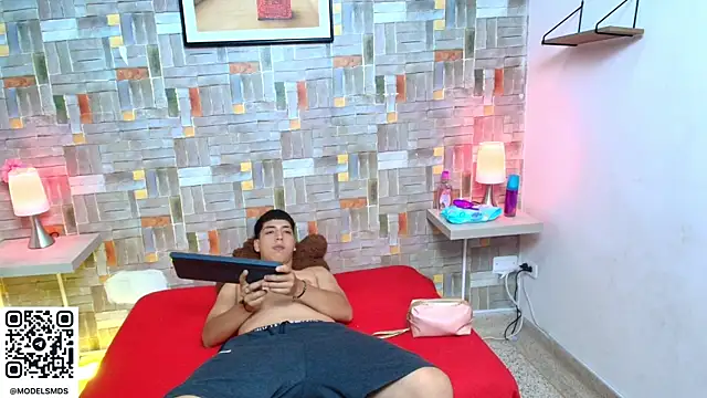 aaron antonella mds online show from 11-25-25, 08:31