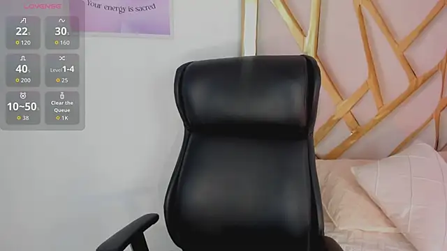 LanaJones  online show from 05-12-26, 12:55