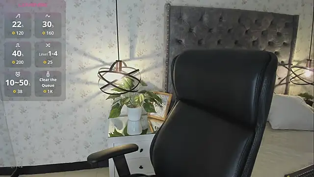 Snapshot of LanaJones_ chatting on 06-21-26, 01:28 LanaJones online show from 06-21-26, 01:28