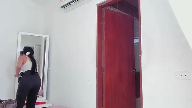 Alhana pulido online show from 03-22-25, 08:26