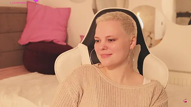 LikaBerry1 online show from 03-01-26, 01:33