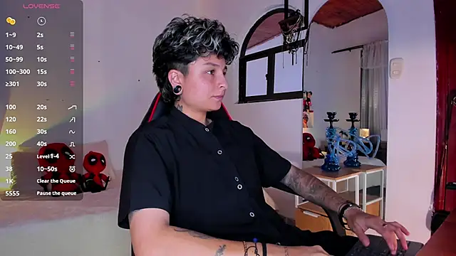 ZuryRamirez  online show from 06-04-26, 05:28