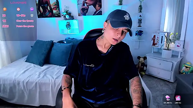 ZuryRamirez  online show from 12-20-25, 07:17
