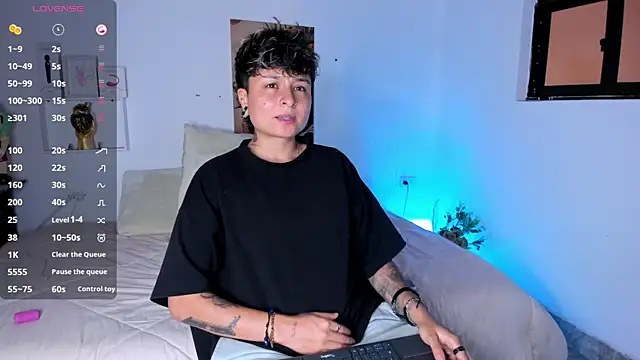 ZuryRamirez  online show from 06-20-26, 06:29