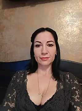 Snapshot of FireLily332 chatting on 02-07-25, 04:35 FireLily332 online show from 02-07-25, 04:35