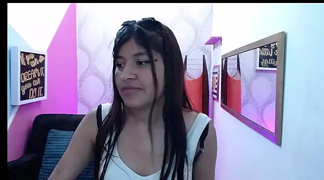 hanha rossee online show from 12-19-24, 05:50