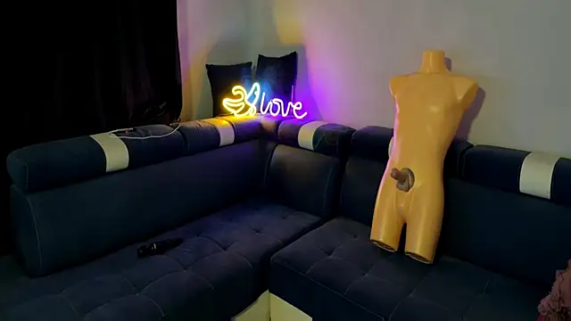 MiliExteraaa online show from 12-04-25, 09:47