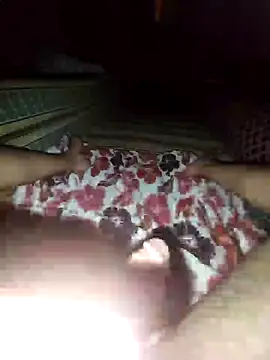 Snapshot of ch___ro69 chatting on 02-12-25, 02:03 ch ro69 online show from 02-12-25, 02:03