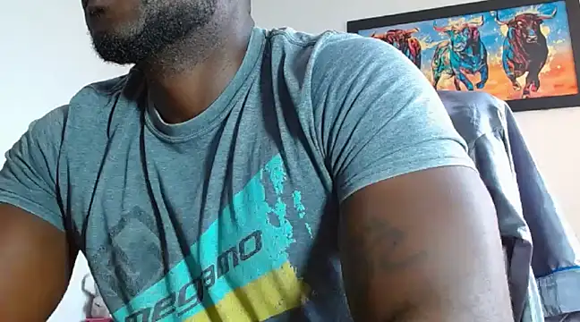 Snapshot of mikekingcum chatting on 03-15-25, 05:15 mikekingcum online show from 03-15-25, 05:15