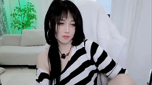 Vaness-a online show from 11-14-25, 03:15