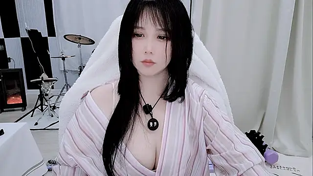 Vaness-a online show from 04-14-26, 06:02