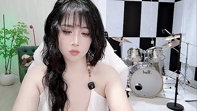 Vaness-a online show from 10-06-25, 05:57