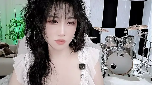 Vaness-a online show from 10-21-25, 06:29