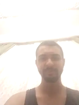 Snapshot of Hazembahloul chatting on 06-24-26, 11:13 Hazembahloul online show from 06-24-26, 11:13