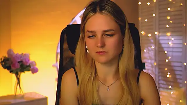 DeboraLarson online show from 10-13-25, 03:30