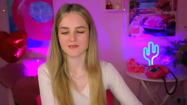 DeboraLarson online show from 03-10-25, 09:56