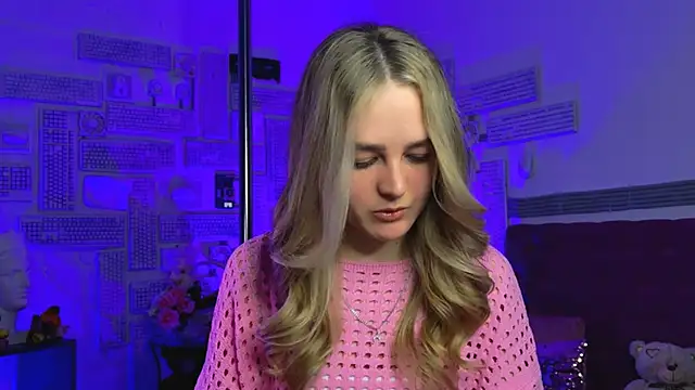 DeboraLarson online show from 03-13-25, 04:12