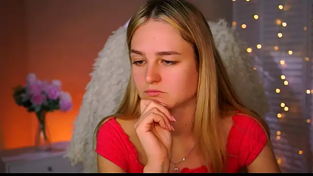 DeboraLarson online show from 09-29-25, 07:26