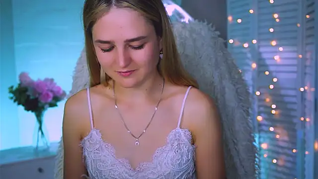 DeboraLarson online show from 09-25-25, 07:14