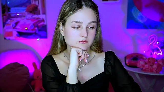 DeboraLarson online show from 02-11-25, 03:40