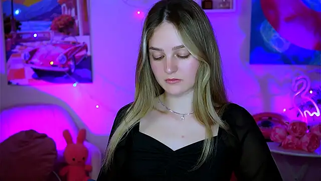 DeboraLarson online show from 02-11-25, 06:40