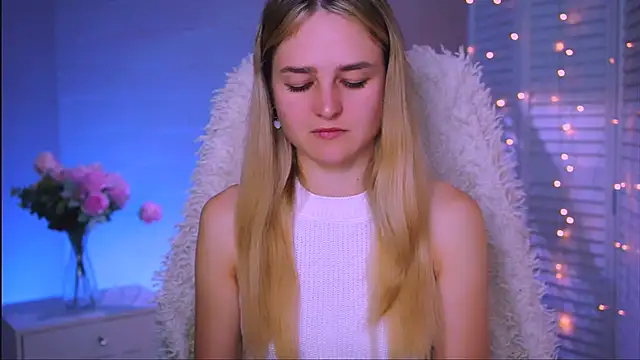 DeboraLarson online show from 10-03-25, 07:10