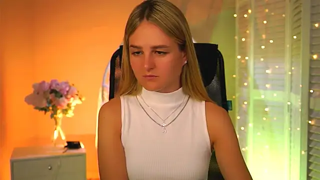 DeboraLarson online show from 04-01-26, 03:08