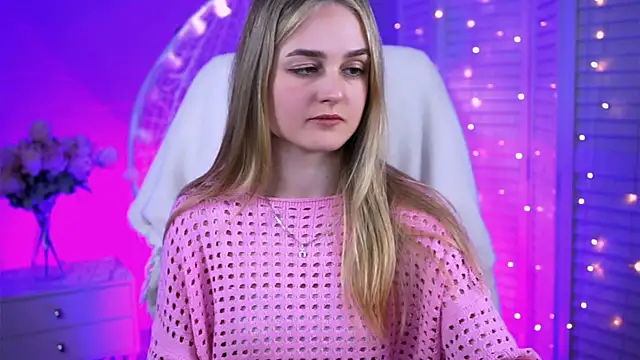 DeboraLarson online show from 03-19-25, 07:18