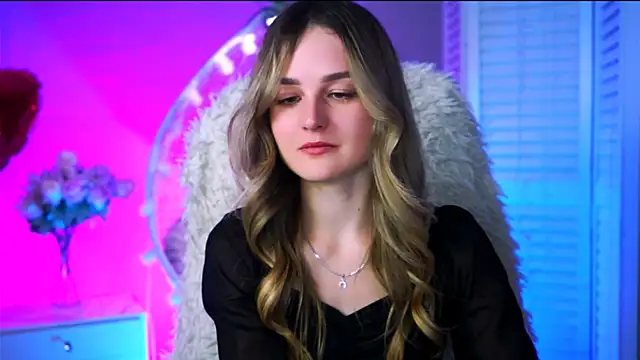 DeboraLarson online show from 03-01-25, 04:22