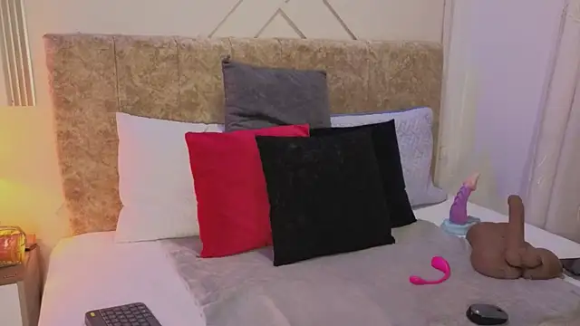 ashley  foxx  online show from 04-11-26, 01:59