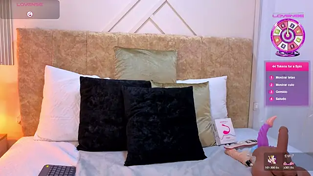 ashley  foxx  online show from 03-10-26, 01:48