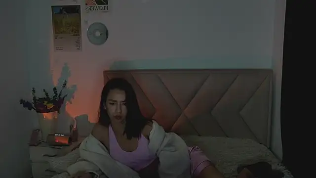Bonnieshyy online show from 05-29-26, 06:19