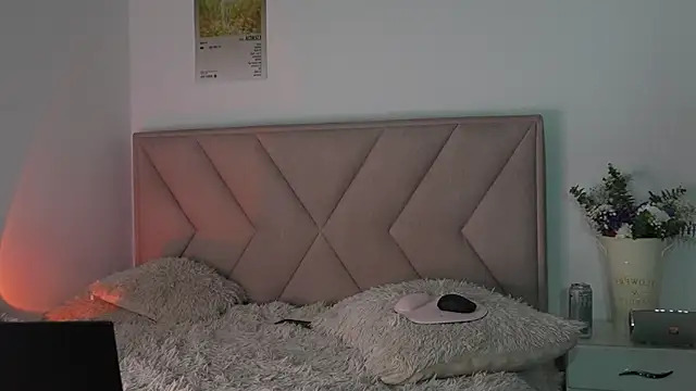 Bonnieshyy online show from 02-07-26, 05:04