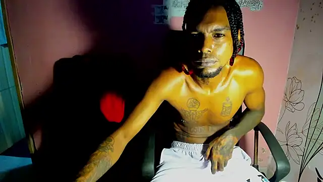 bigblackhotx1 online show from 04-11-26, 03:36