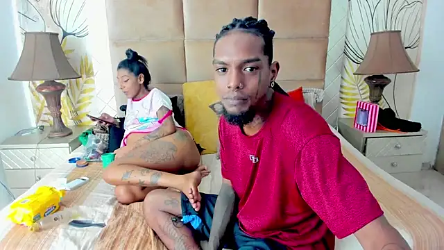 bigblackhotx1 online show from 11-05-25, 12:19