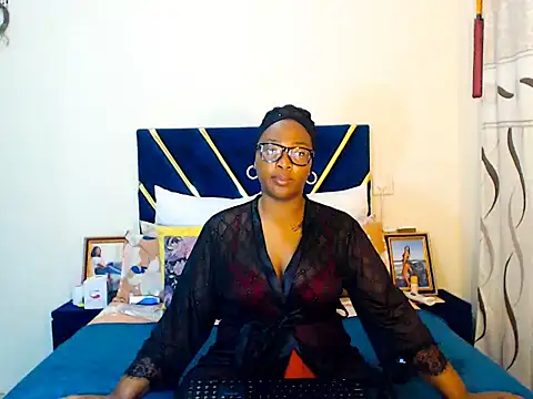 Snapshot of veronica1xxx chatting on 02-13-26, 12:54 veronica1xxx online show from 02-13-26, 12:54