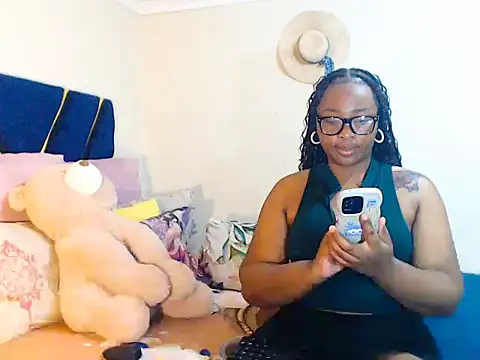 veronica1xxx online show from 12-23-25, 12:33