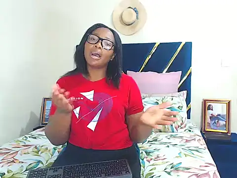 Snapshot of veronica1xxx chatting on 09-27-25, 06:36 veronica1xxx online show from 09-27-25, 06:36