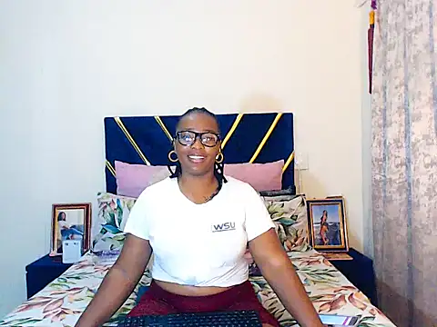 Snapshot of veronica1xxx chatting on 02-25-26, 09:14 veronica1xxx online show from 02-25-26, 09:14