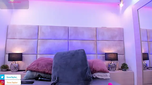 Eevee Taylor online show from 05-29-26, 03:45