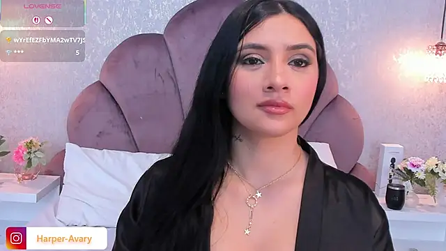 Snapshot of Harper-Avary chatting on 03-04-25, 04:20 Harper-Avary online show from 03-04-25, 04:20