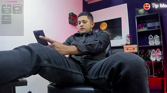 Snapshot of Marcos_garcias chatting on 06-30-26, 10:04 Marcos garcias online show from 06-30-26, 10:04