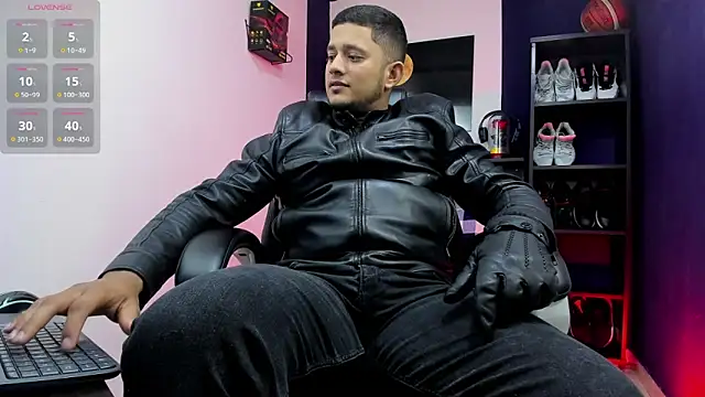 Snapshot of Marcos_garcias chatting on 01-15-26, 09:40 Marcos garcias online show from 01-15-26, 09:40