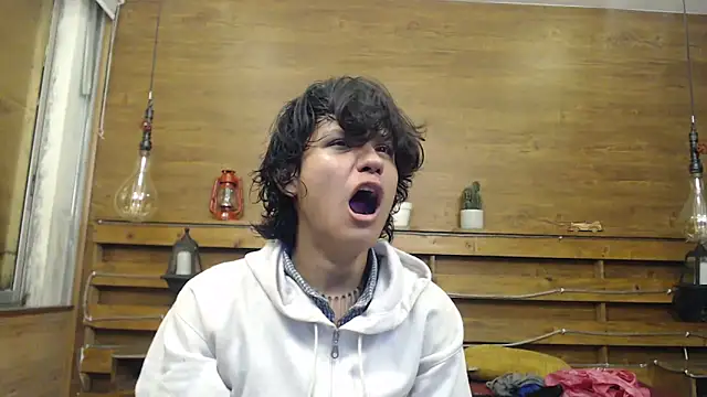 Snapshot of andy_staar chatting on 11-14-25, 07:06 andy staar online show from 11-14-25, 07:06