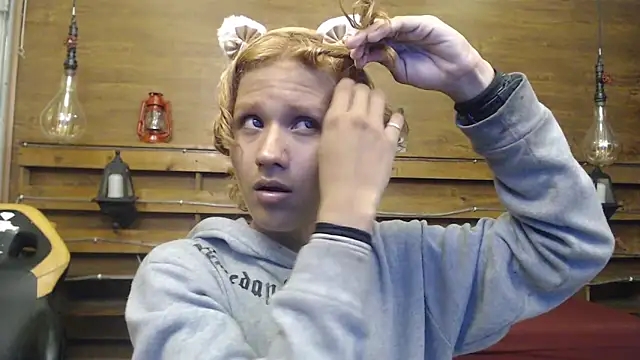 Snapshot of andy_staar chatting on 11-24-25, 07:25 andy staar online show from 11-24-25, 07:25