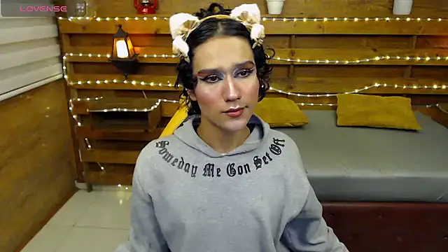 Snapshot of andy_staar chatting on 11-10-25, 06:02 andy staar online show from 11-10-25, 06:02