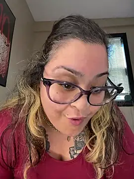 Snapshot of tillymarie34 chatting on 07-13-26, 11:48 tillymarie34 online show from 07-13-26, 11:48