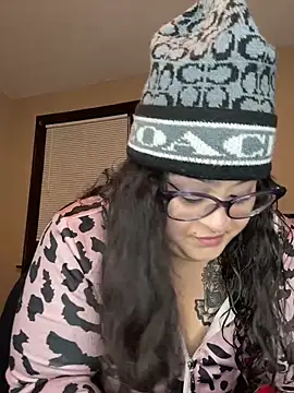 tillymarie34 online show from 12-21-25, 02:13